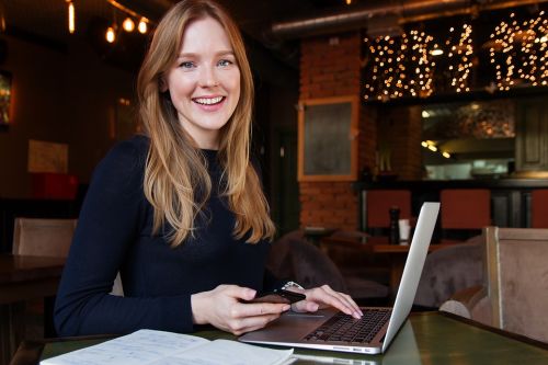 Datingsite of datingapp? Wat is beter?