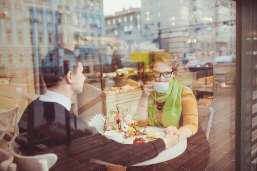 Veilig daten: Tips voor een veilige blind date