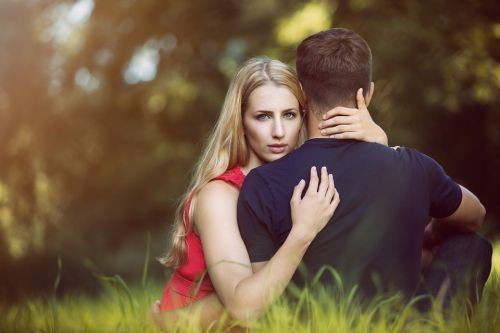 Stel zoekt man voor trio sex