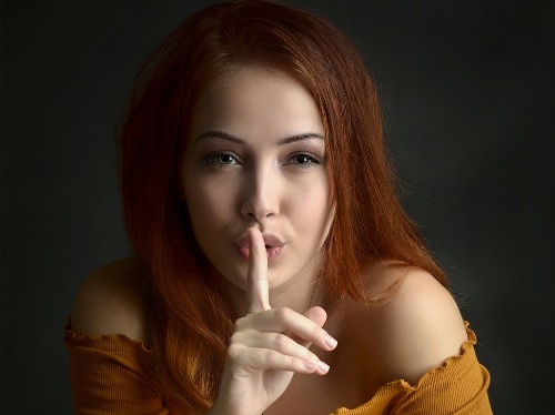 Hou je het geheim als je aan sexdating doet?